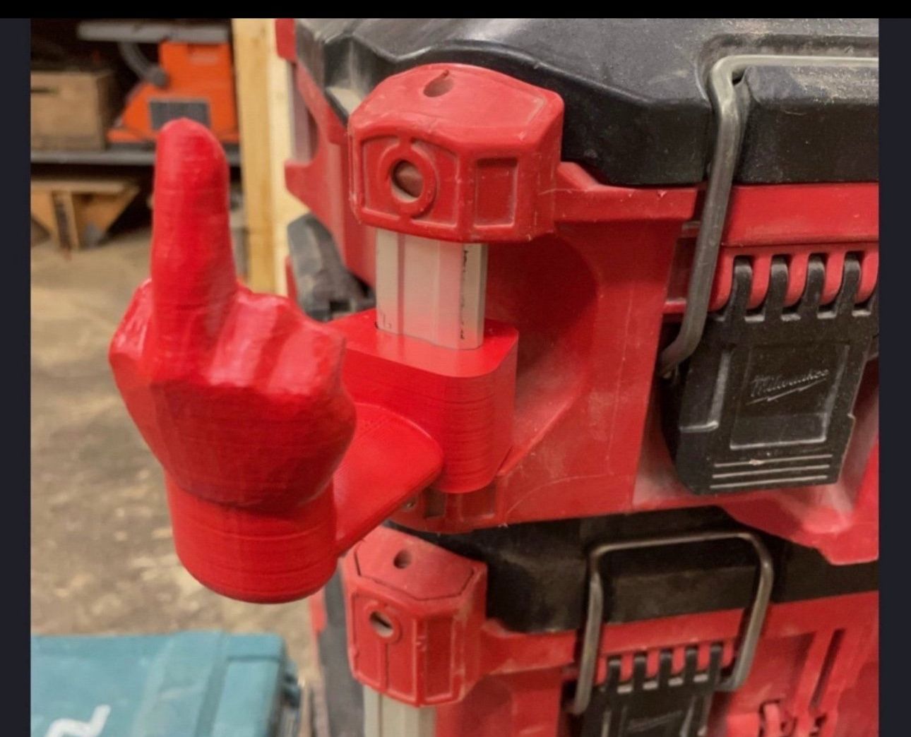 MILWAUKEE PACKOUT hanger