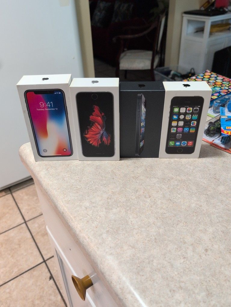 iPhone Boxes Total Of 4 