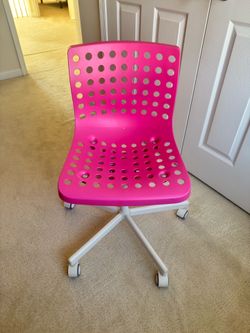 Pink Rolling Desk Chair - Great Condition