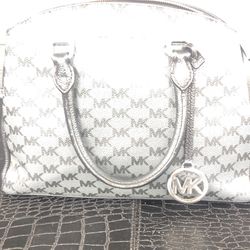 Micheal Kors Purse