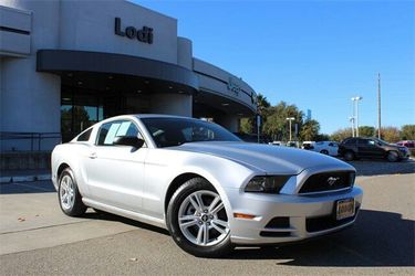 2014 FORD MUSTANG V-6 20,000 MILES