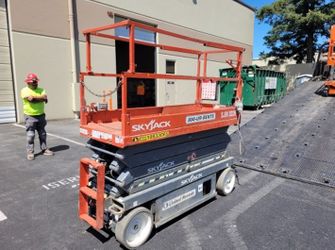 Skyjack SJIII3226 (Scissor Lift)