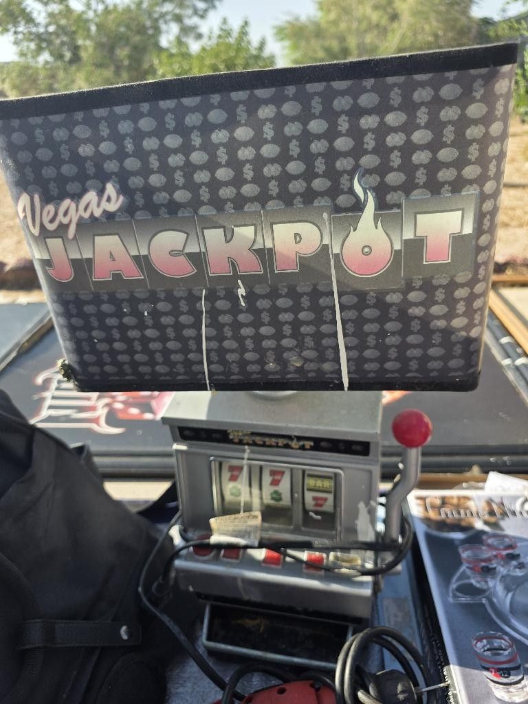 Slot Machine Lamp (Novelty)