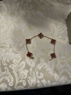 V Cleef Bracelet With Box 