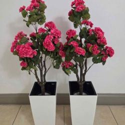 *** NEW LOW PRICE *** PAIR of Faux Pink Hydrangea Trees in 16in White Planters @ Lasting Creations