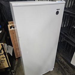 whirlpool
18 cu. ft. Upright Freezer with LED Lighting
