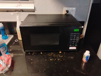 Working microwave