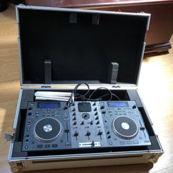 Trap Set Of 5 Drums,high Hat, And Simple.