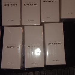 Colognes And Perfumes 