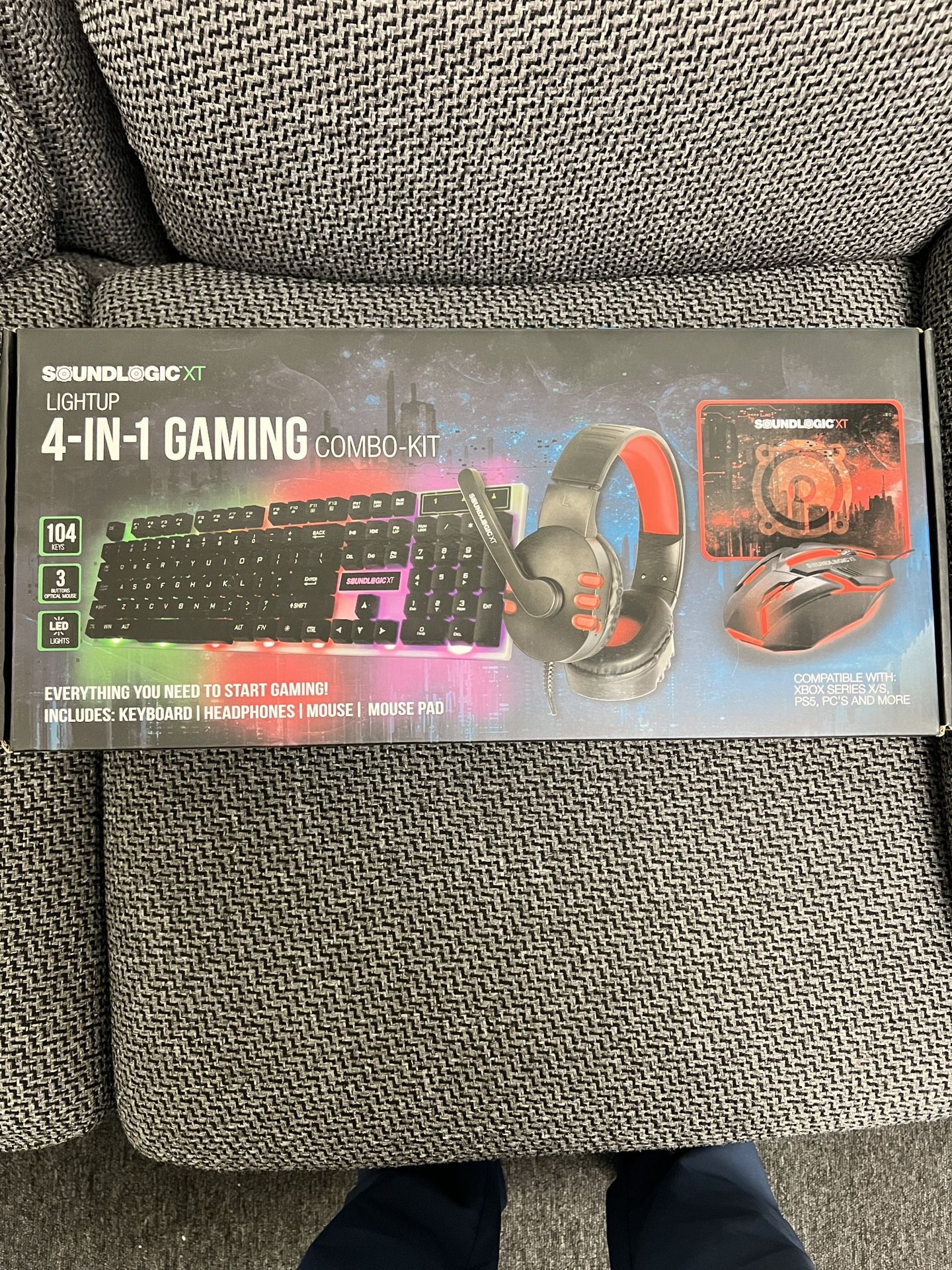 Soundlogic gaming Keyboard, Mouse, And Headset Combo