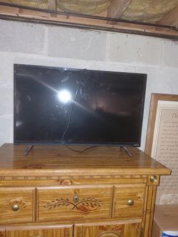 3 Flatscreen TV's/3 DVD Player's