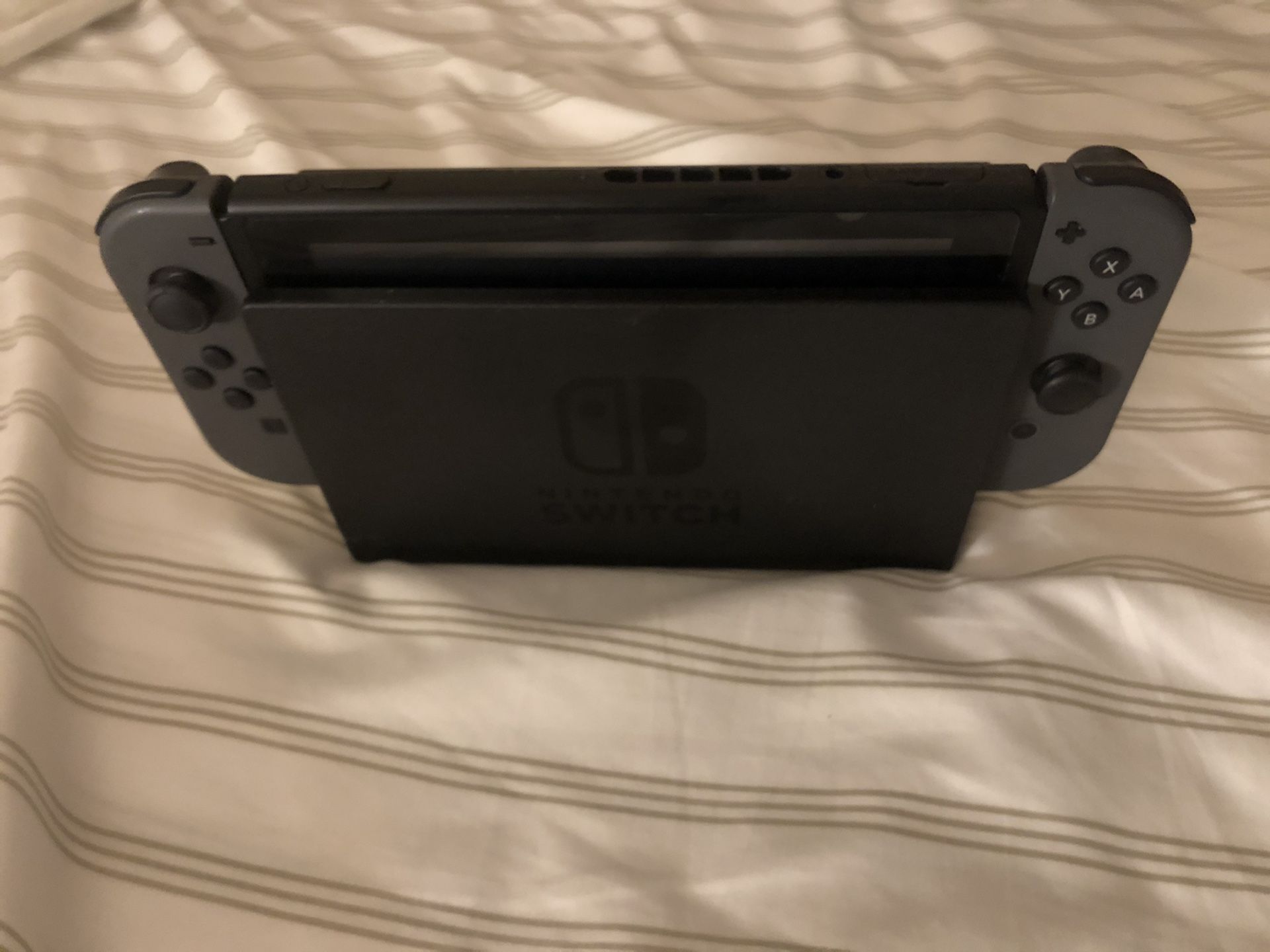 Nintendo Switch w/6 Games