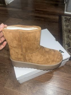 Sonoma Platform Boots Chestnut Color Size 4 New 