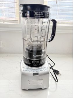 Cuisinart 64 oz Blender – Gently Used, Excellent Condition