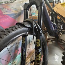 2022 Fox 38 170mm 29” 7.5 Steer