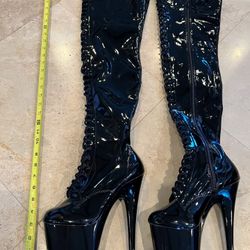 New Pleaser Thigh High Size 7