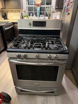 Frigidaire gallery gas stove