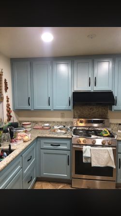 Se hacen gabinetes de cosina también instalamos Countertop