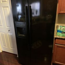 LG Refrigerator/Kitchen set