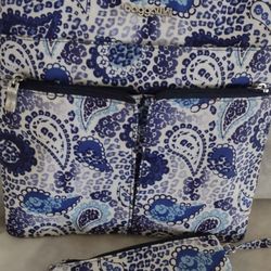 Baggallini Blue Paisley Wristlet Nylon  Crossbody Purse 