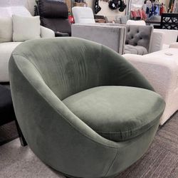 💺🌿 Mira Swivel Chair – Olive Velvet 🌿💺 360° Swivel • Modern Comfort • Brand New