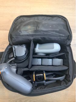 DJI Avata 2 fly more combo with Fpv controller
