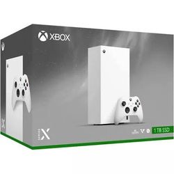 Xbox Series X 1tb In New Condition 2 Controllers