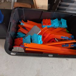 Hot wheels Track And Motors