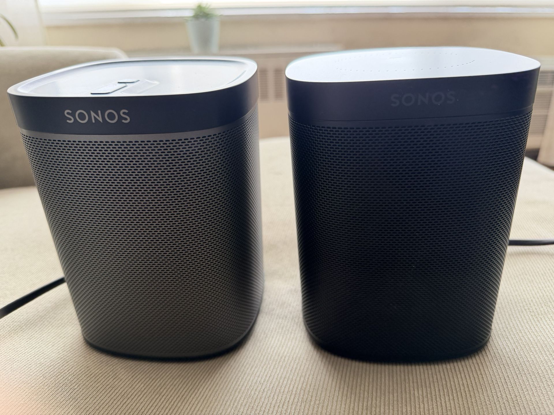 Sonos One & Sonos Play:1 Speaker Set