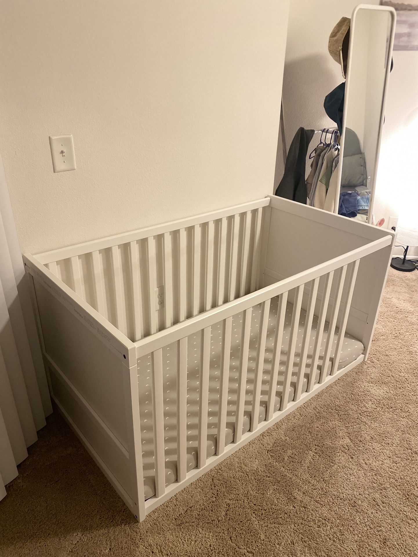 IKEA SUNDVIK Crib White IKEA SKONAST Foam mattress for crib Health Baby care