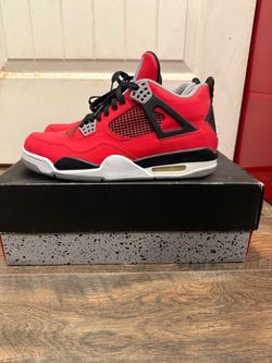 2013 Air Jordan Retro 4 Toro size 10