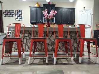 Set Of 4 Bar Stools Brand New