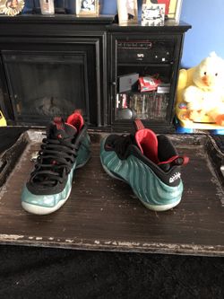 Gone fishing foamposites with box