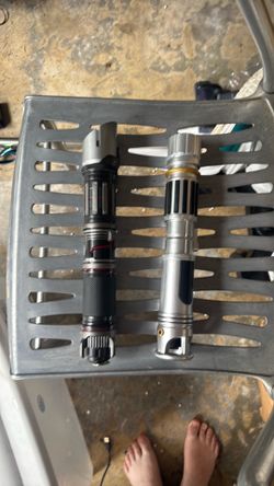 Lightsabers - Savi’s Workshop Sabers (Disneyland California)