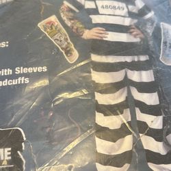 Jailbird Costume for Adults, black & white stripped prisoner jumpsuit outfit for Halloween