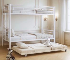 Triple bunk