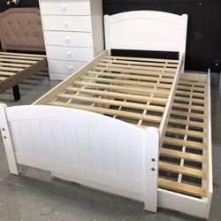 Twin  Trundled Bed Frame Solid Wood New In The Box 