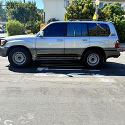 2002 Lexus LX 470