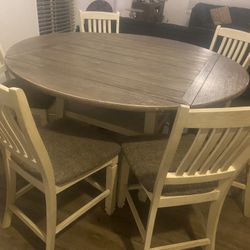 Great Shape Dining Table !