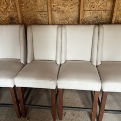2 Cream bar chairs 2 Teal Bar chairs
