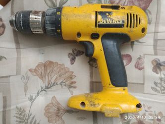 18 v DeWalt drill, no battery no charger bring your battery