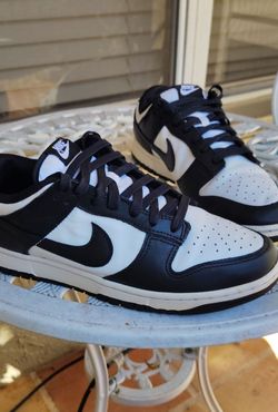 Nike Dunk Low "Panda" - Size 9 (VNDS / Super Clean)