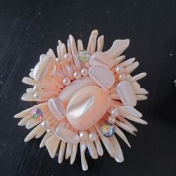 Vintage Japanese Shell Brooch!