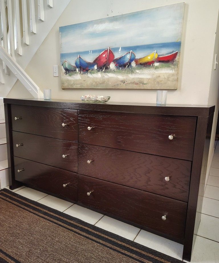 WOOD DRESSER 6 DRAWERS DELIVERY AVAILABLE