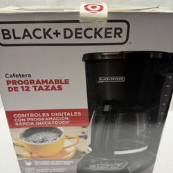 BLACK AND DECKER COFFEE MAKER 