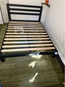 Modern Queen Platform Bed Frame - No Box Spring Needed