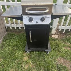 Grill With Cover 