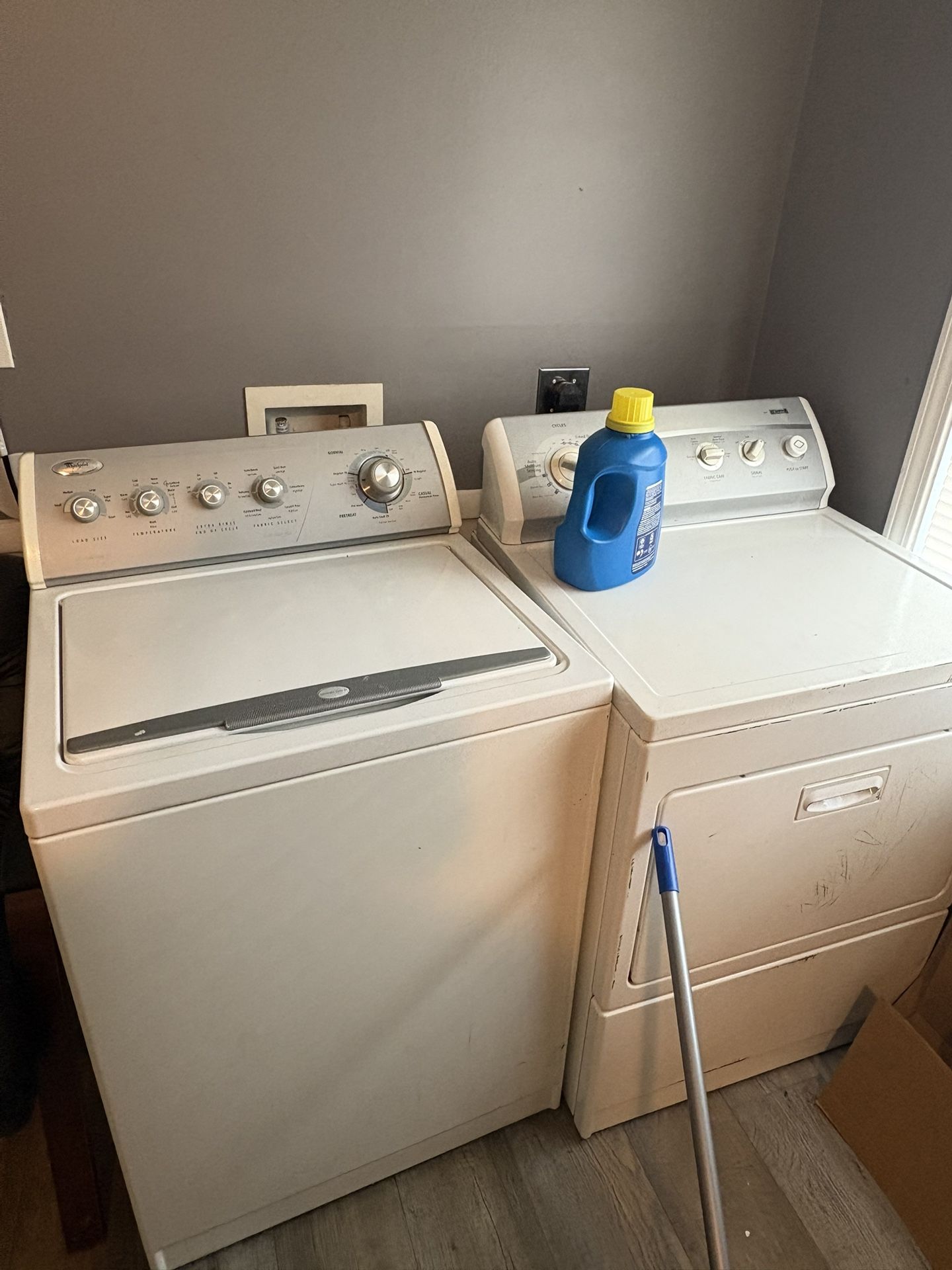 🧼 Washer & Dryer Set – Whirlpool + Kenmore