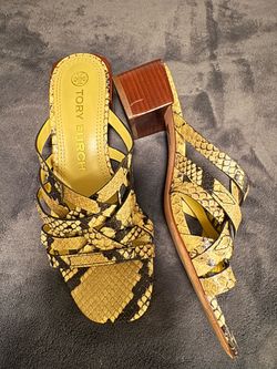 Authentic Tory Burch slip on sandals size 7