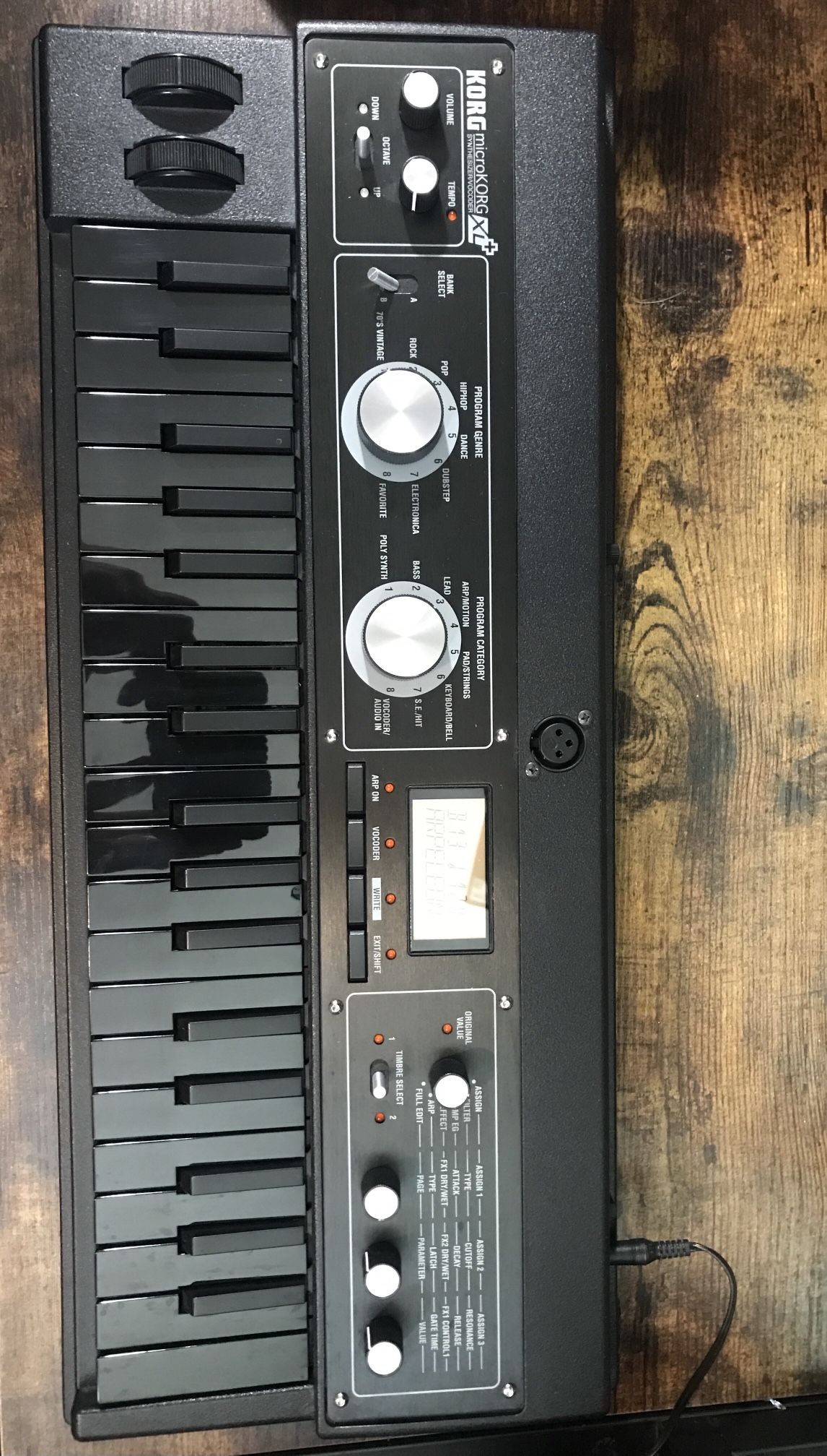 Mint Limited Edition Blk Blk Korg Microkorg XL + Synthesizer